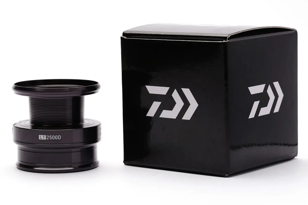 Top oferta | UNIWERSALNA SZPULA DO KOŁOWROTKA DAIWA LT 2500D